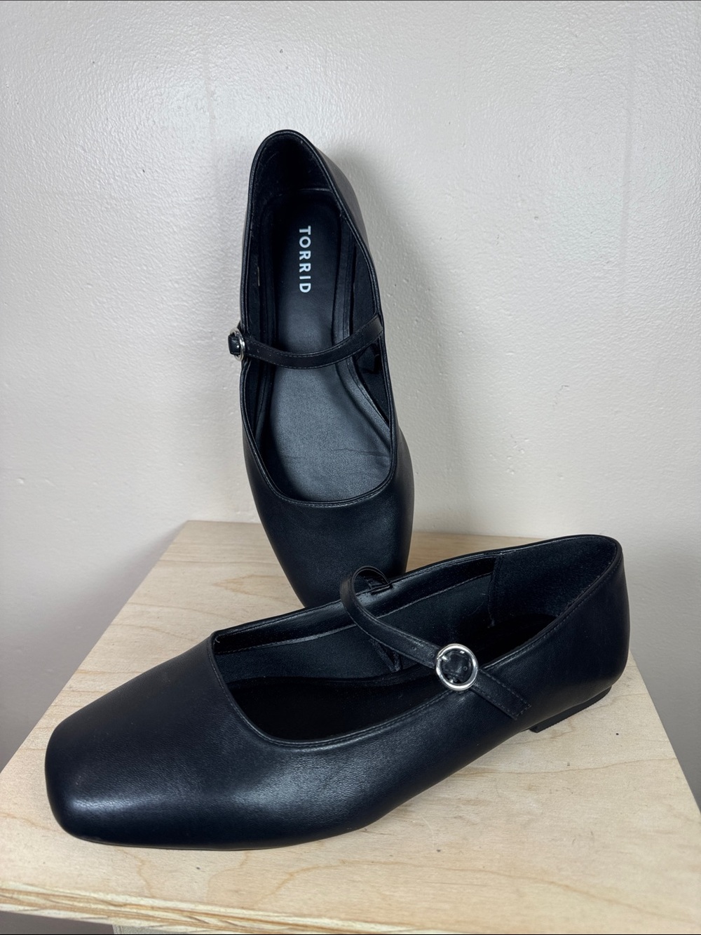 torrid Black Square-Toe Mary Jane Flats 10WW Buckle Coquette Feminine Formal